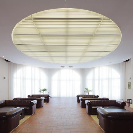 Lighthouse Golf & Spa Hotel Balchik Exterior foto A linear grille