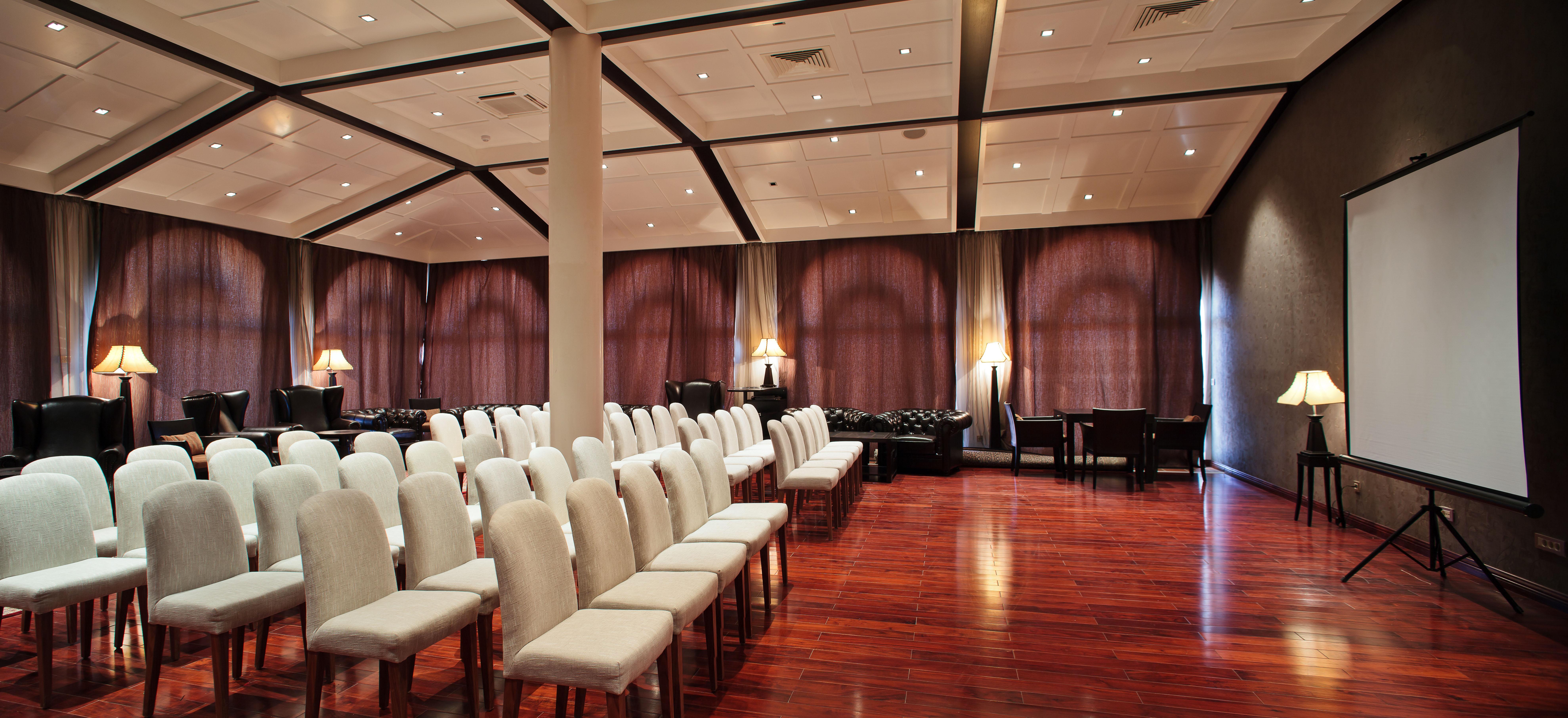 Lighthouse Golf & Spa Hotel Balchik Exterior foto The interior of the main hall