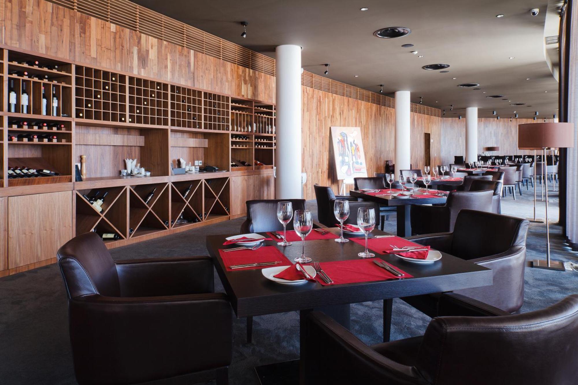 Lighthouse Golf & Spa Hotel Balchik Exterior foto Restaurant